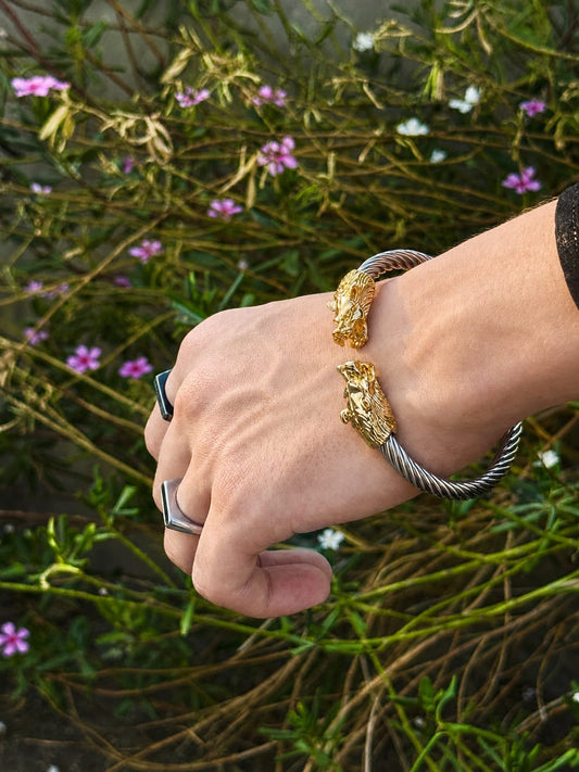 The Royal Lion Cable Cuff Combo