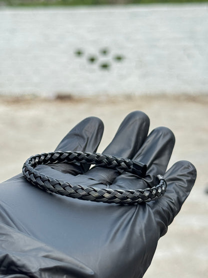 Obsidian Weaver