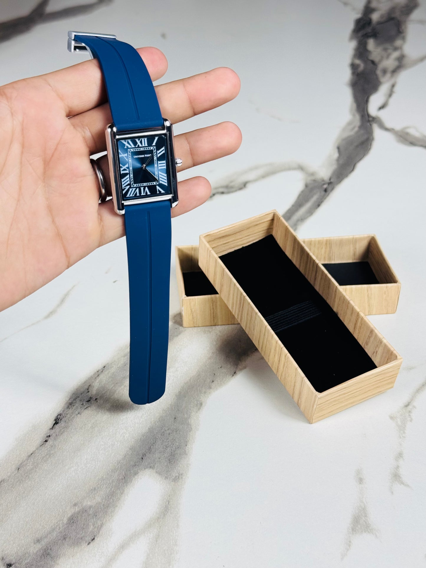 The Onyx Square